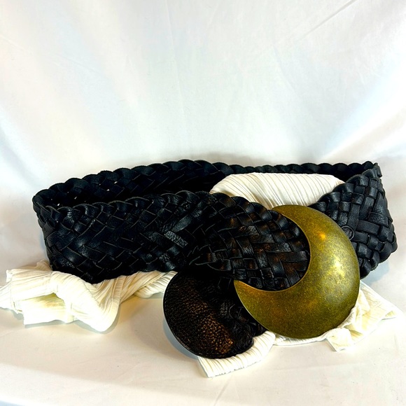 Cole Haan Size Medium Black braided wide belt with brass Crescent buckle. - Picture 1 of 8